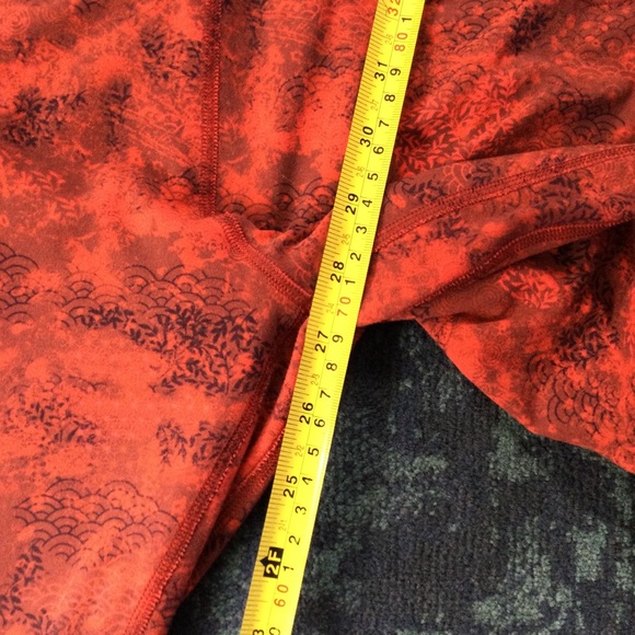 Lululemon Chinese New Years RedYoga Pants Size 10 Ltd Ed. Rabbit - Picture 13 of 14